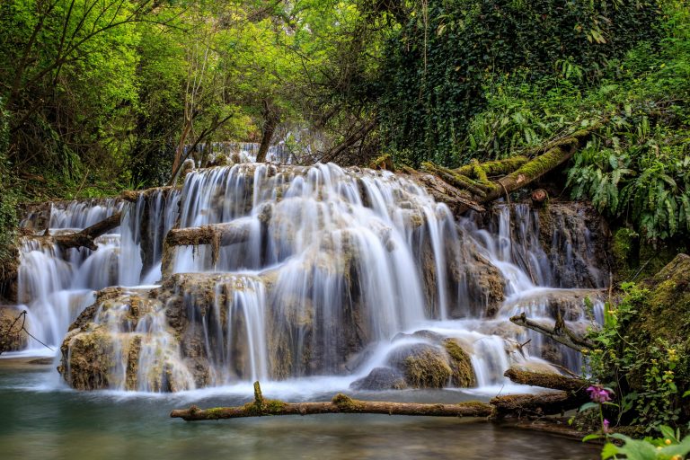TOP 5 CELE MAI FRUMOASE CASCADE DIN BULGARIA