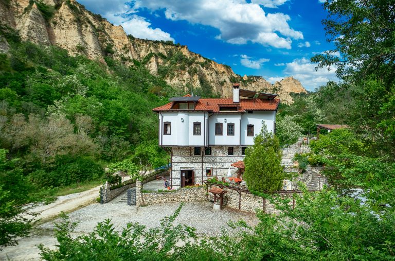 ГОЛЕМИТЕ КРАСОТИ НА НАЙ-МАЛКИТЕ ГРАДОВЕ В БЪЛГАРИЯ